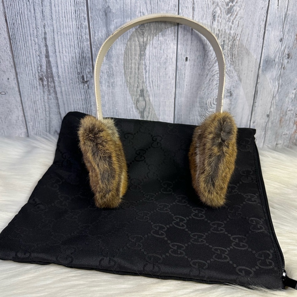 GUCCI earmuffs in white and brown